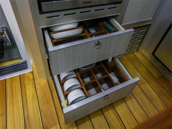 023四驱顶级越野房车现车销售全国冰球突破游戏25款奔驰乌尼莫克U4(图6)