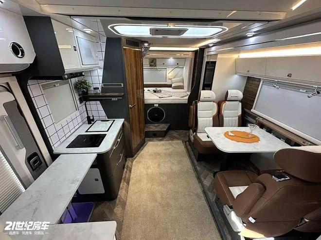 房车：以“无极”之名定义全场景舒适旅居冰球突破游戏网站北京首钢房车展｜大驰(图4)